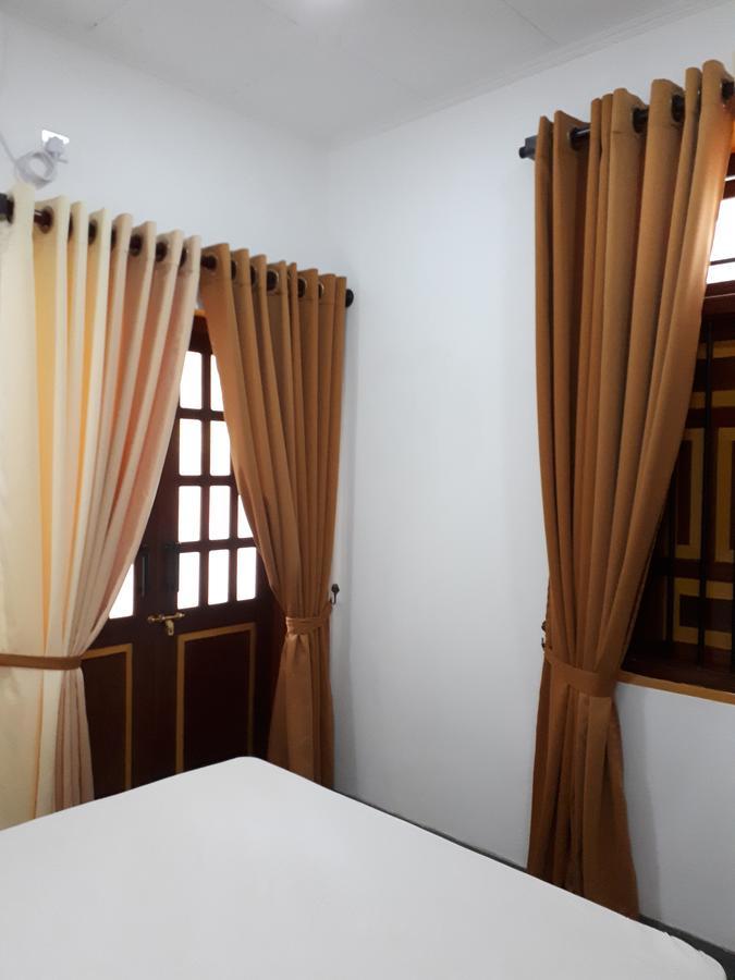 Villa Palm Breeze Polhena Экстерьер фото
