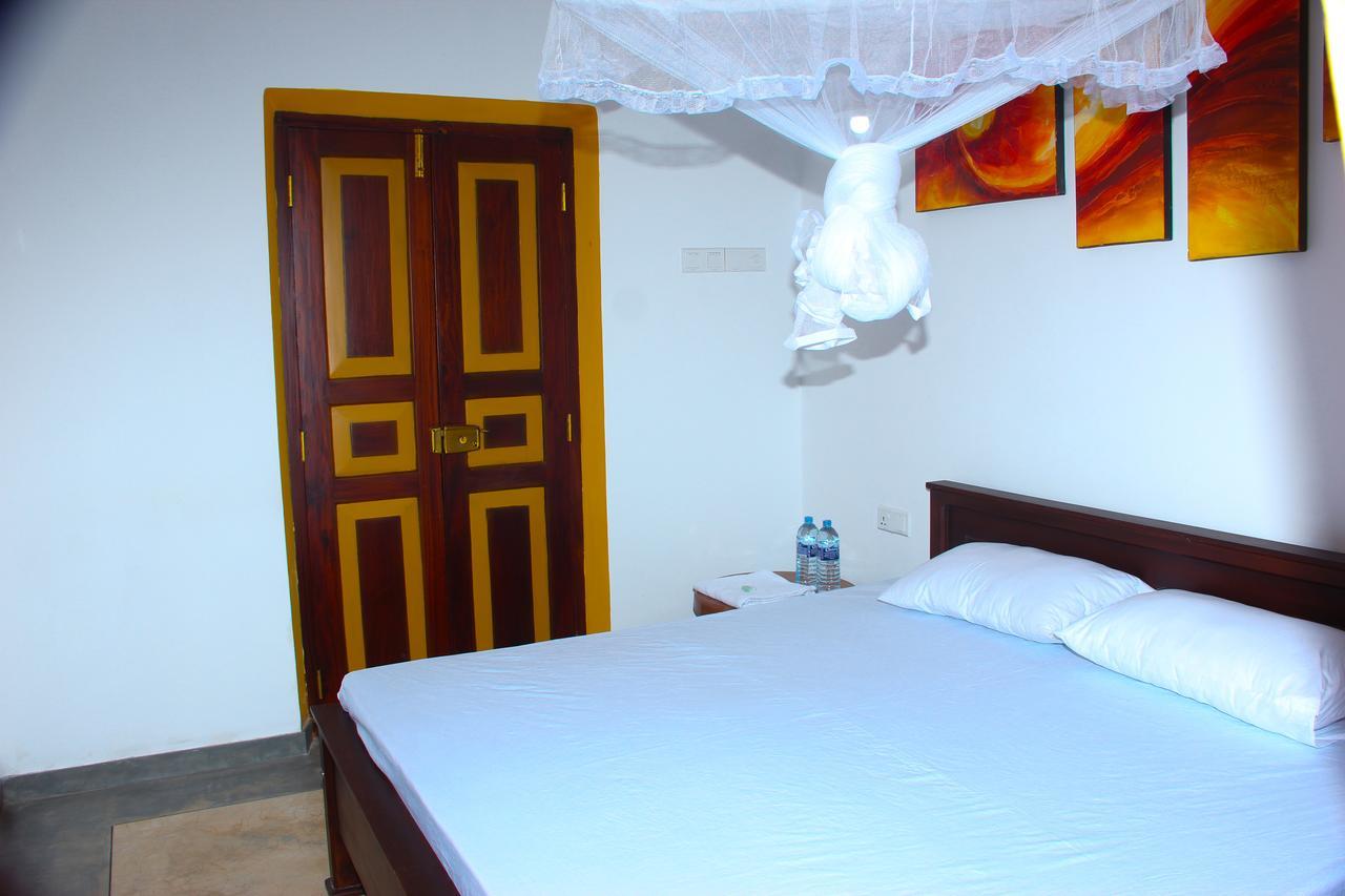 Villa Palm Breeze Polhena Экстерьер фото