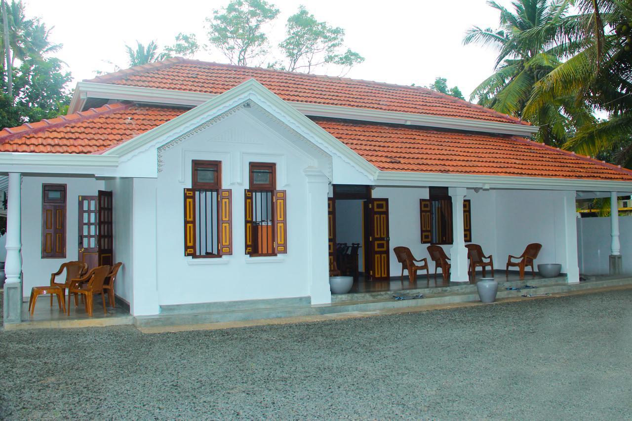 Villa Palm Breeze Polhena Экстерьер фото