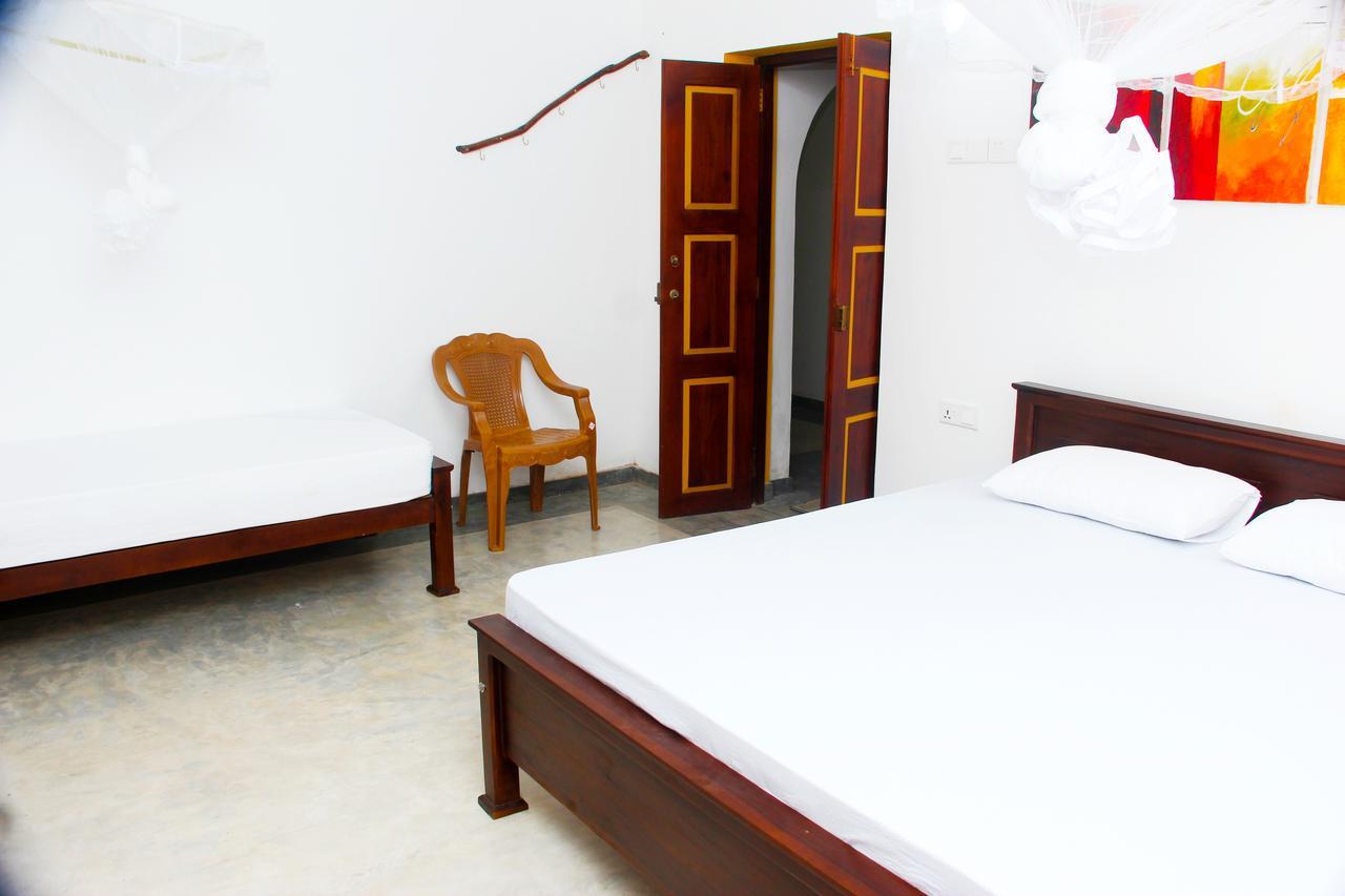 Villa Palm Breeze Polhena Экстерьер фото